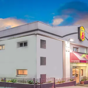 Super 8 By Wyndham Nj/nyc Area Hotel North Bergen